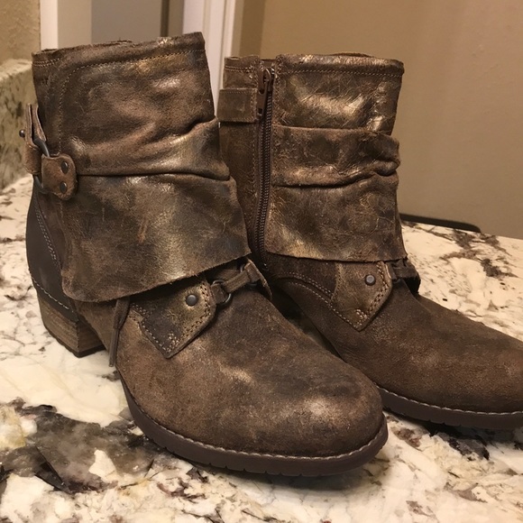 Merrell Shoes - Merrell Booties